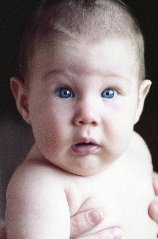 blue eyes 82028 copy