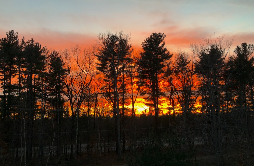 This image has an empty alt attribute; its file name is sunset.jpg